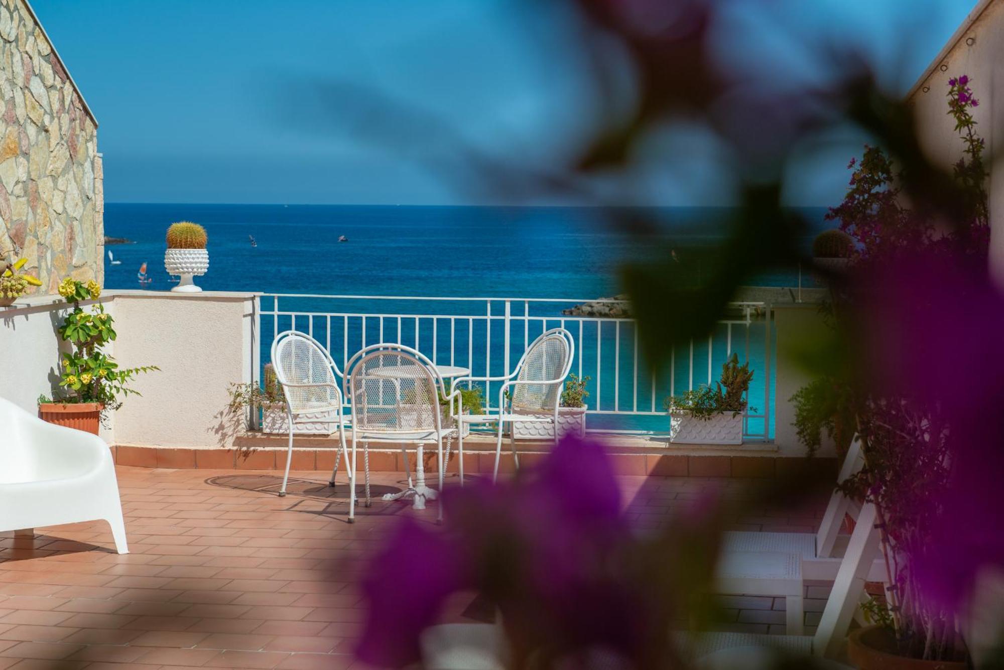 Palermo Mare Holidays Sferracavallo Exterior foto